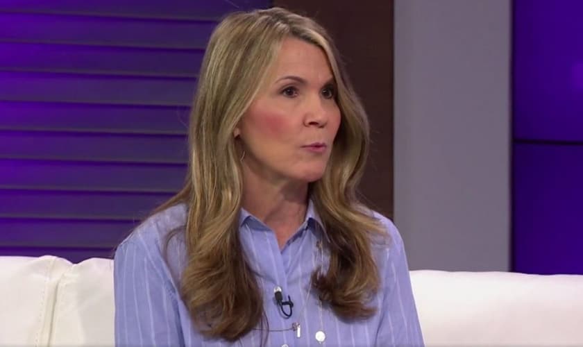 Lisa Bickle Stribling conta como se livrou do vício em heroína. (Foto: God TV)