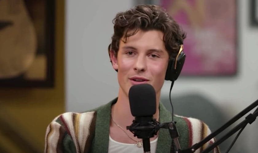 Shawn Mendes no podcast The Man Enough, em 28 de junho de 2021. (Foto: Reprodução Podcast/YouTube/Man Enough)