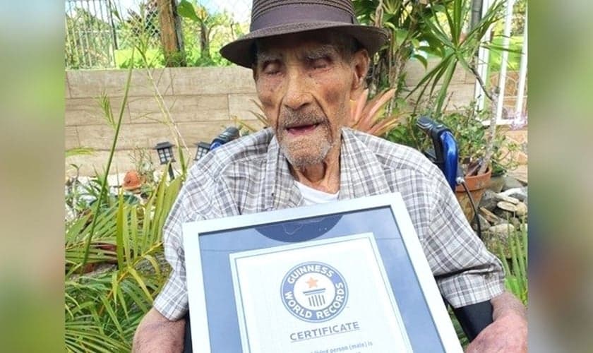 Emilio Flores Márquez, de 112 anos, entrou para o Guinness Book of World Records como a pessoa viva mais velha no mundo.