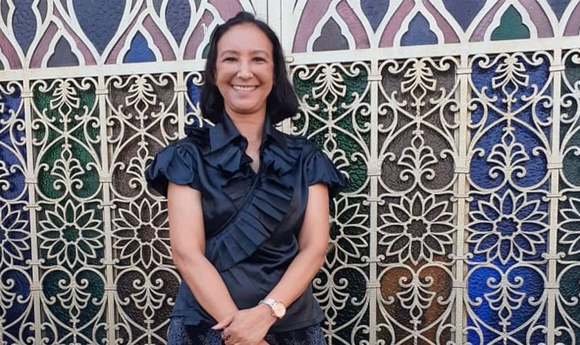 Consagrada ao espiritismo aos 7 anos, Eugênia vivia oprimida, até encontrar Jesus. (Foto: Site Mulher Cristã).