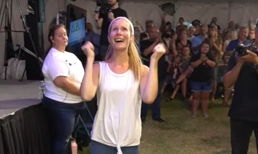 O milagre aconteceu durante a Cruzada Prova Viva de Mario Murillo nos EUA. (Foto: Reprodução/YouTube).