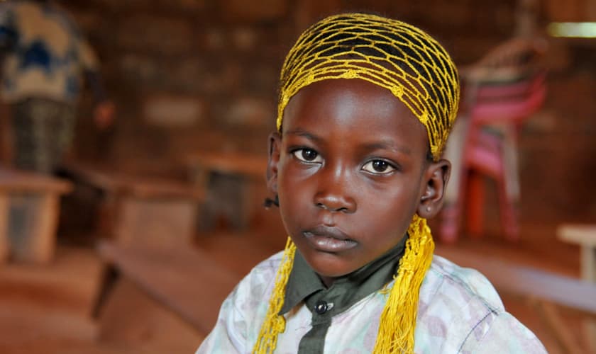 Charlotte conheceu o Evangelho através do tio, que é pastor na República Centro-Africana. (Foto: Portas Abertas).