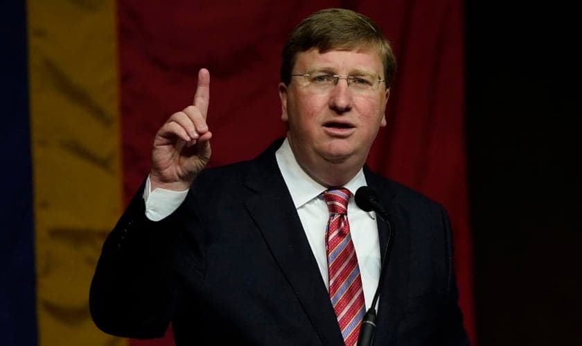 Tate Reeves, governador do Mississippi, nos EUA. (Foto/l Rogelio V. Solis/AP)