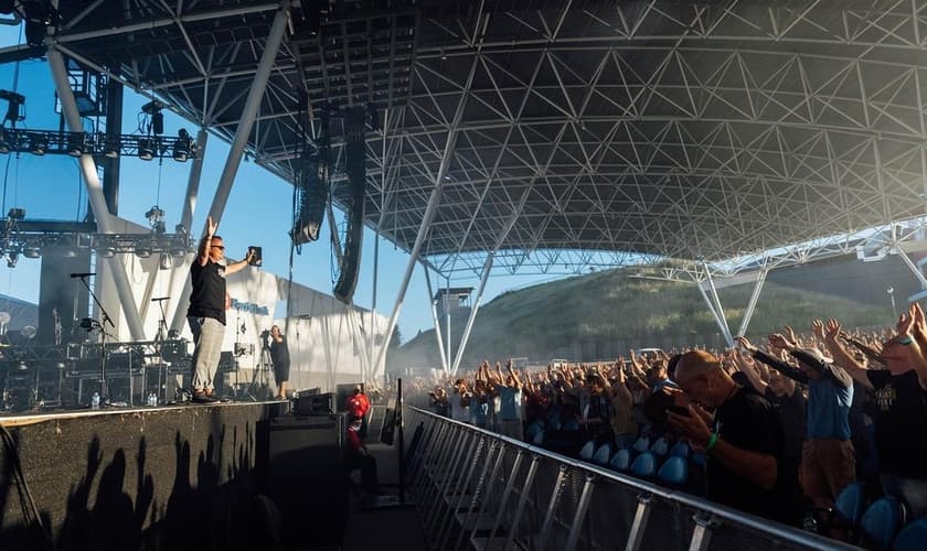 A cruzada “Road To Together” do evangelista Nick Hall anunciou o Evangelho de Jesus pelos EUA. (Foto: Reprodução/Facebook).