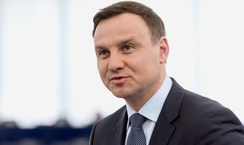 Para o presidente Andrzej Duda, o apoio governamental às famílias é essencial. (Foto: Leonardo Lucena).
