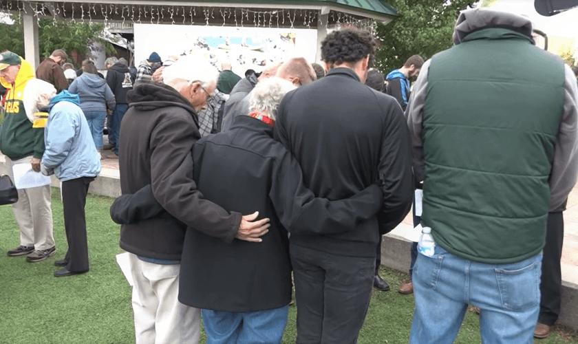 Os cristãos raptados, incluindo cinco crianças, completaram 19 dias em cativeiro. (Foto: Reprodução/WZZM13).