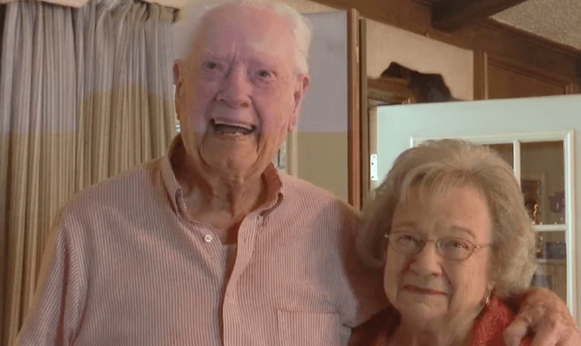 Pastor Jack Hetzel e sua esposa, Patsy. (Foto: Reprodução/KETK-TV)