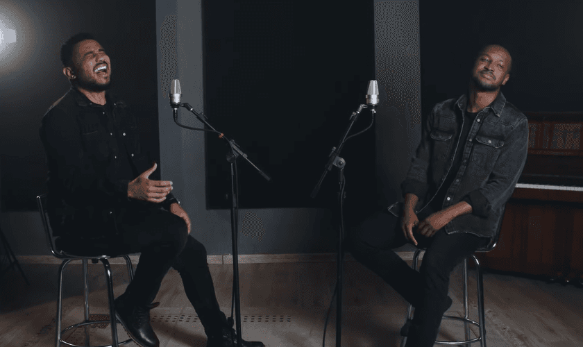 “Veraneio” marca o primeiro encontro entre Eli Soares e Thiaguinho. (Foto: ReproduçãoYouTube)).