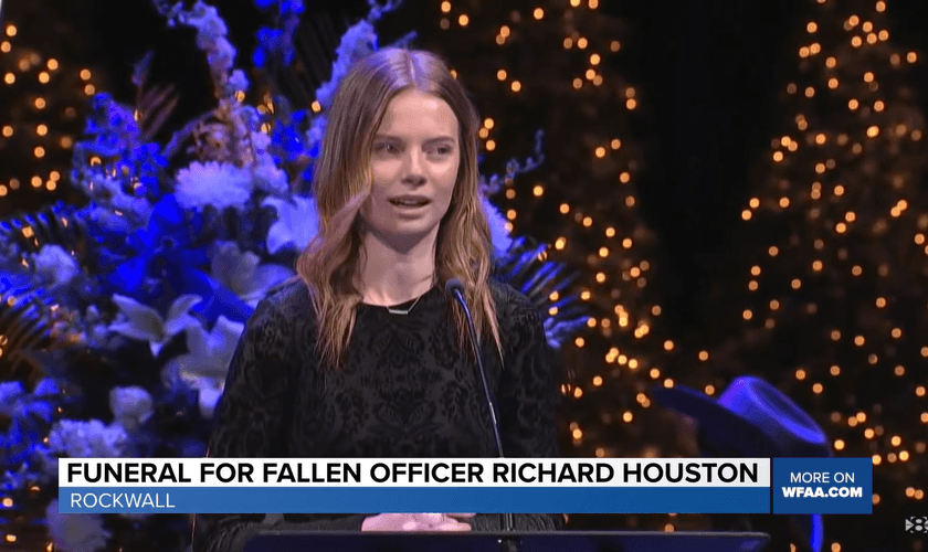 Shelby Houston, de 18 anos, decidiu amar o assassino do pai. (Foto: Reprodução/ WFFA).