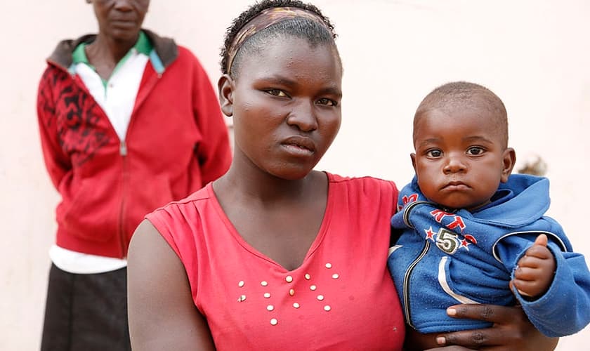 As reféns foram estupradas, escravizadas e vendidas pelo grupo Al-Shabab. (Foto: Wikimedia Commons/DFID).