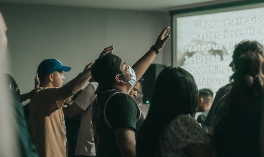 O ministério Groundwire usa as redes sociais para alcançar a nova geração. (Foto: Unsplash/Ismael Paramo).