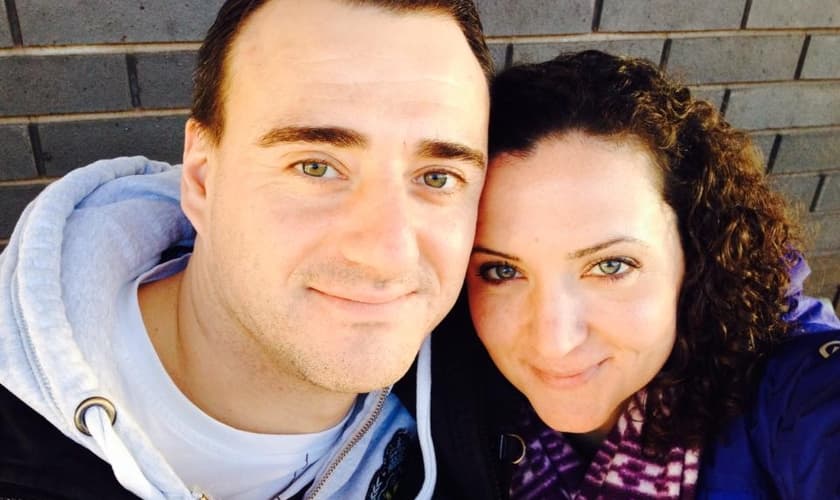 Hoje, Chaz Homewood ajuda pessoas com a mesma história que a sua. (Foto: Facebook/Chaz Homewood).