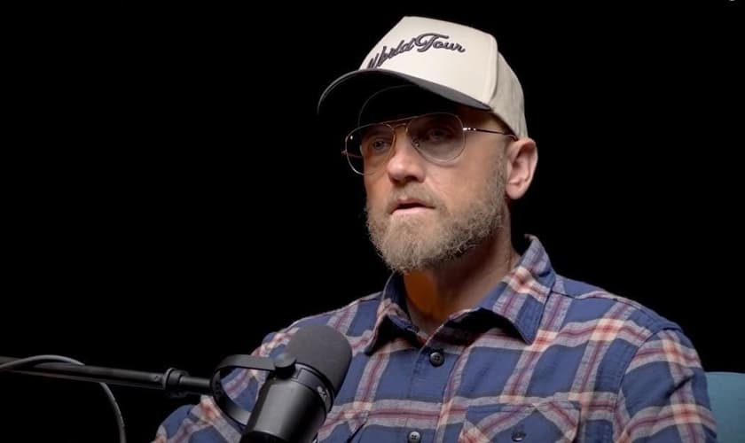 Toby McKeehan em entrevista à Rádio Joy 99.1 FM. (Foto: Captura de tela/YouTube Rádio Joy 99.1 FM)