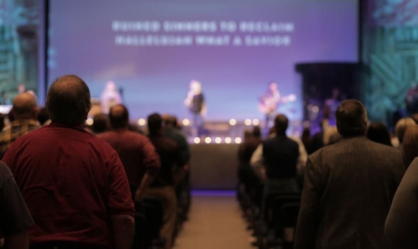 A alta rotatividade de membros está desafiando as igrejas a acolherem novos fiéis. (Foto: Instagram/Houston Northwest Church).