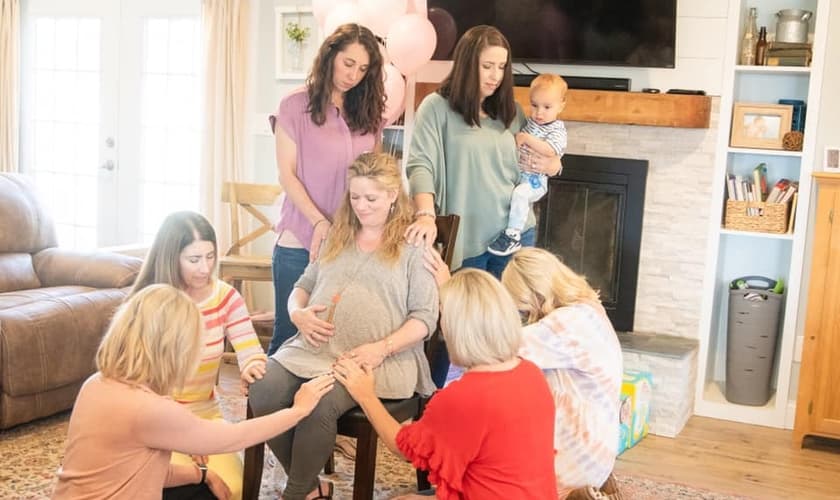 O Blue Haven Ranch oferece uma rede de apoio para mães em vulnerabilidade. (Foto: Facebook/Blue Haven Ranch).