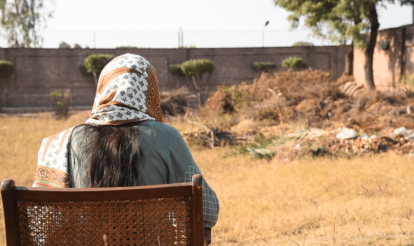 Cristãos no Afeganistão vivem com medo de serem mortos pelo Talibã. (Foto: YouTube/Open Doors USA).