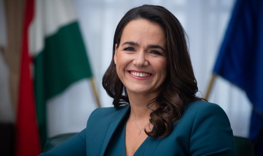 Primeira mulher eleita presidente da Hungria é cristã. (Foto: Twitter/Katalin Novák)