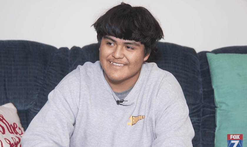Riley Leon saiu ileso do incidente. (Foto: YouTube/Fox7 Austin).