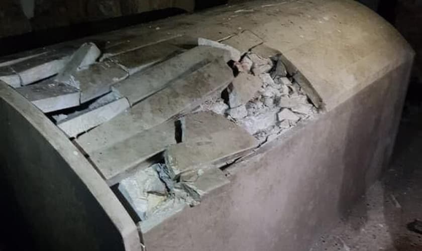 Tumba de José foi vandalizada por palestinos. (Foto: Israel Defense Forces/Twitter)