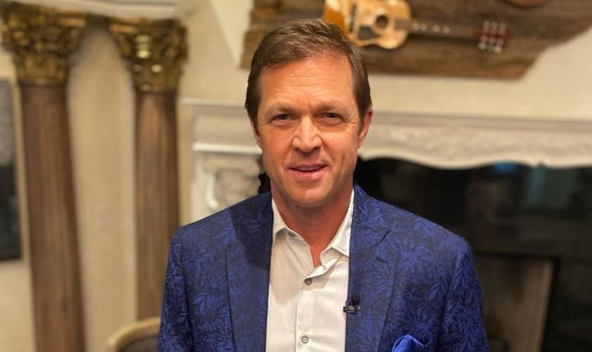 O ator Eric Close entregou sua vida e sua carreira a Jesus. (Foto: Instagram/Eric Close).