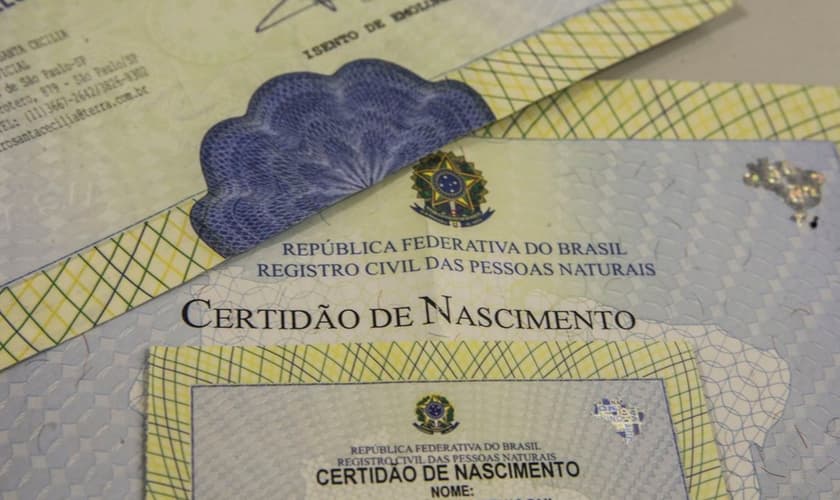 Mais de 50 mil recém-nascidos foram registrados apenas com o nome da mãe neste ano. (Foto: Marcello Casal Jr/Agência Brasil).