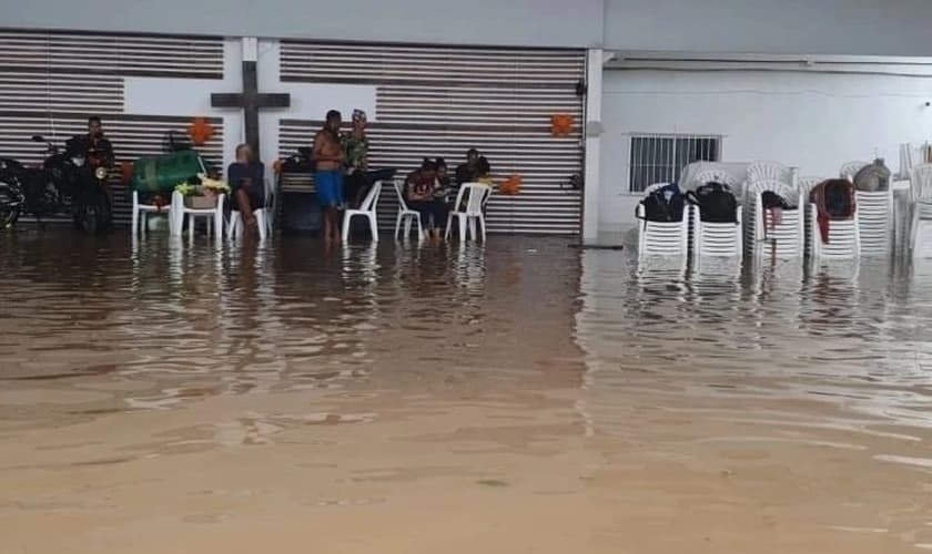 As enchentes e deslizamentos na região metropolitana de Recife deixaram 87 mortos. (Foto: Instagram/Aliança Evangélica).