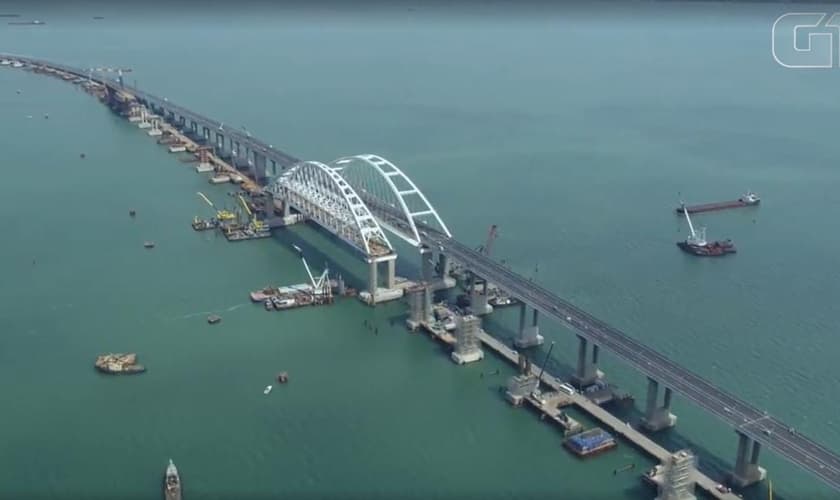 Ponte que liga Rússia à China. (Foto: Captura de tela/YouTube G1)