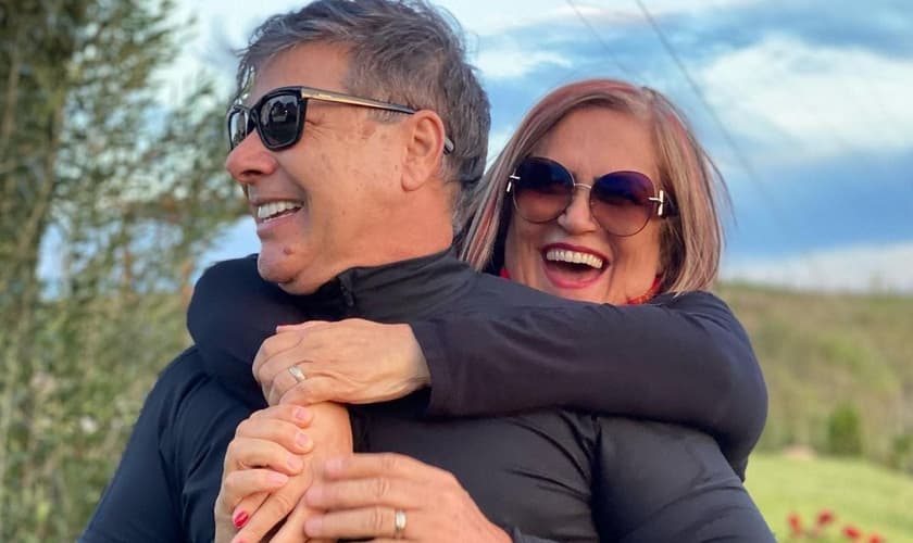 Pr. Joel Engel e sua esposa, Mara Engel. (Foto: Instagram/Mara Engel)