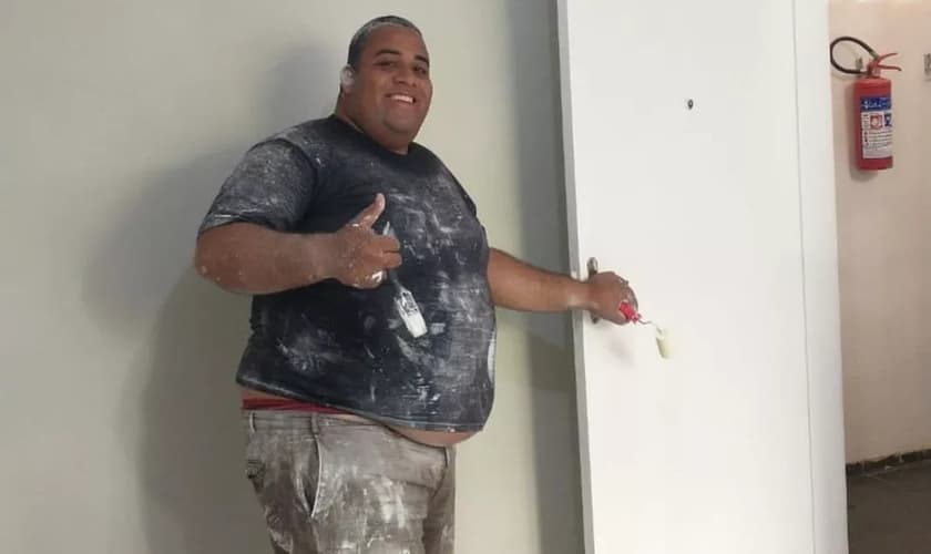 O Pr. Alisson dos Santos Rocha também era pintor. (Foto: Rede social)