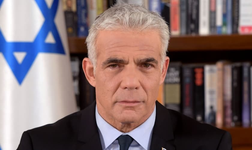 Yair Lapid é o primeiro-ministro interino de Israel. (Foto: Prime Minister of Israel/Twitter)