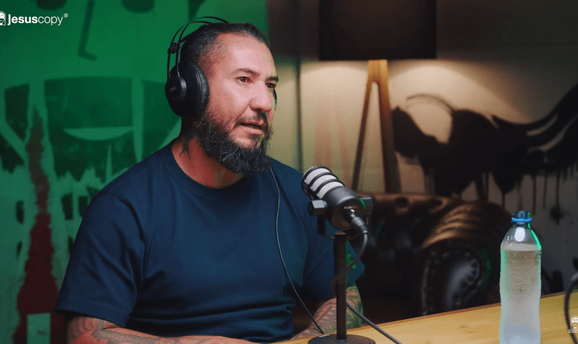 Rodolfo Abrantes relembrou seu testemunho no JesusCopy podcast. (Foto: YouTube/JesusCopy).