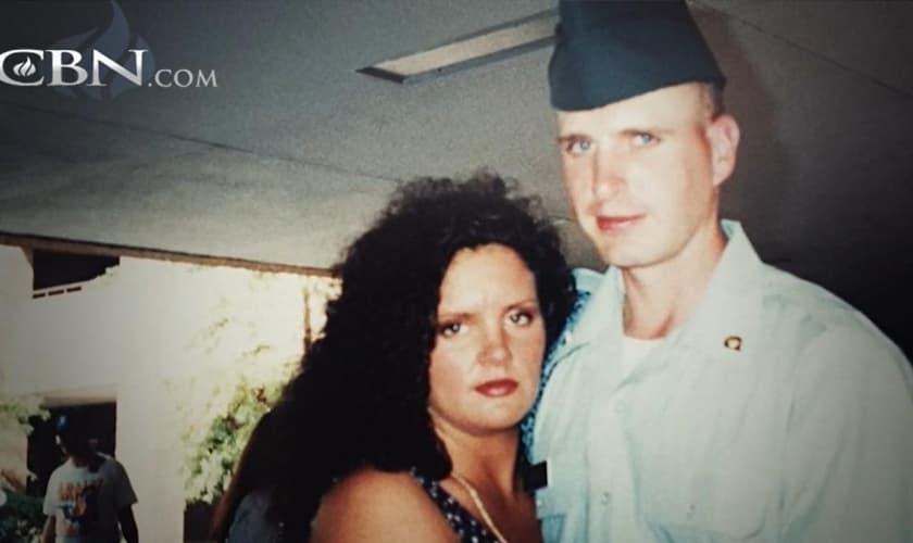 Casal Ricky e Kay. (Foto: Captura de tela/Vídeo CBN News)