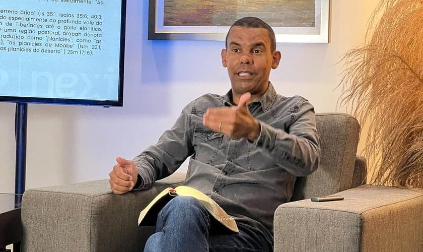 Rodrigo Silva é arqueólogo e doutor em Teologia. (Foto: Rodrigo Silva/Instagram)