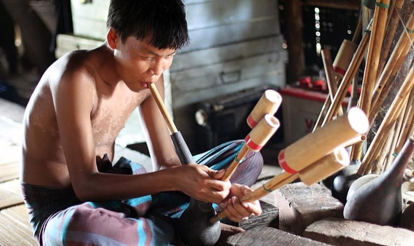 Através da ação, a porta do Evangelho se abriu entre povo Mru. (Foto: Imagem ilustrativa/Astrothomas/Wikimedia Commons).
