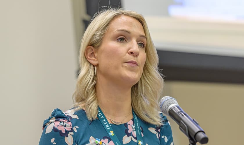 Ministra da Justiça da Irlanda, Helen McEntee. (Foto: Reprodução/Wikimedia Commons)
