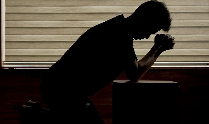 Mesmo sendo perseguido, Ali permaneceu com Cristo. (Foto: Facebook/Open Doors).