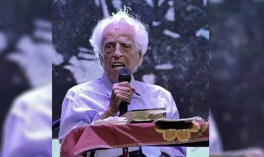 O Pr. Luiz Schiliró foi o mais antigo pregador de multidões no Brasil. (Foto: Facebook/Roberto de Lucena)