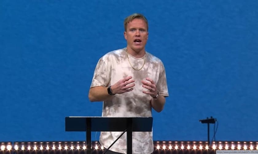 Pastor David Marvin, da Igreja Watermark Community, em Dallas, EUA. (Foto: Captura de tela/YouTube The Porch)
