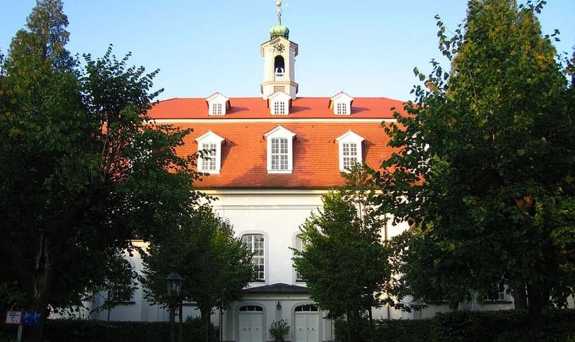 A igreja morávia em Herrnhut, na Alemanha. (Foto: Wikimedia Commons/Rixxo).