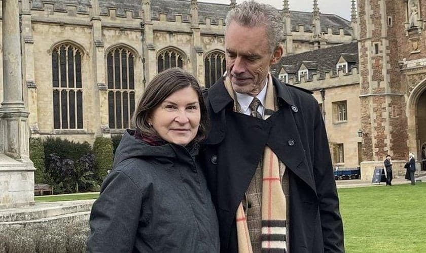 Jordan Peterson e sua esposa Tammy, curada do câncer. (Foto: Twitter Jordan Peterson)