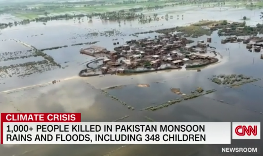 Inundações mataram mais de 1.000 no Paquistão. (Foto: Captura de Tela/CNN International)