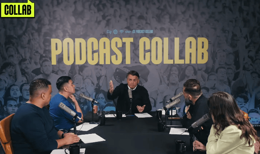 Jair Bolsonaro entrevistado no podcast Collab. (Captura de tela/Positivamente Podcast)