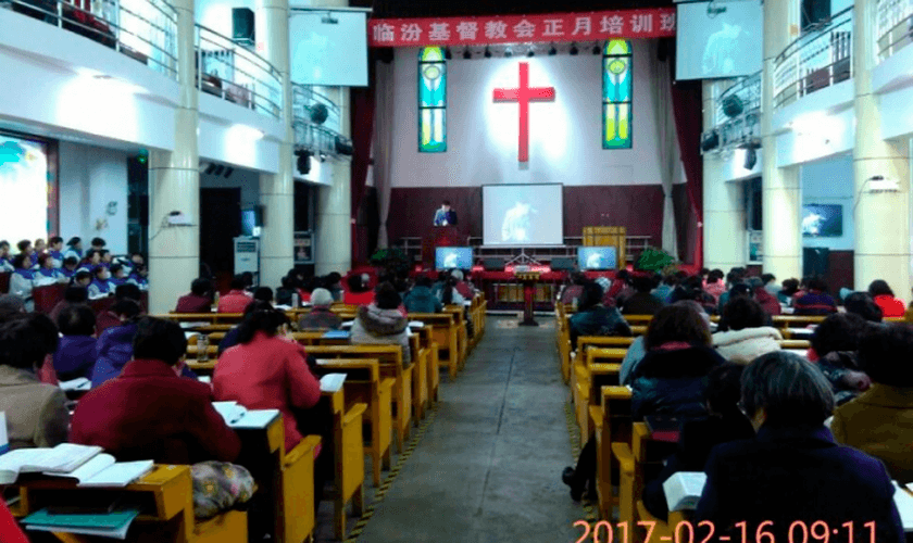 Programa de treinamento realizado em igreja na China. (Foto: Linfen Church)