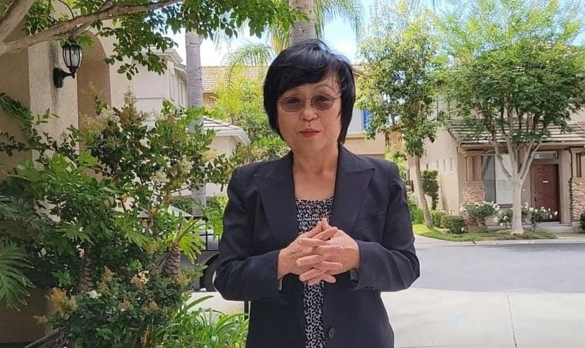 Yon Hi Son, conhecida como missionária Gina, no Brasil. (Foto: Captura de tela/YouTube Ponte Brasil Coreia)