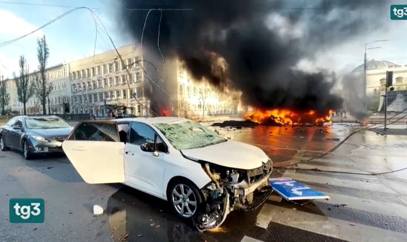 Imagem dos atuais ataques russos. (Foto: Captura de tela/Vídeo Facebook/Mariana Soronevych)