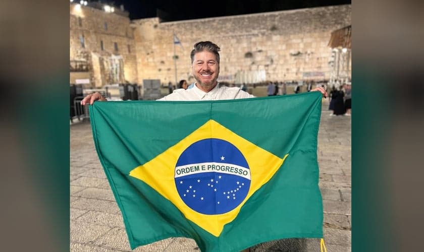 Pastores oram pelo Brasil em Jerusalém. (Foto: Ministério Engel)