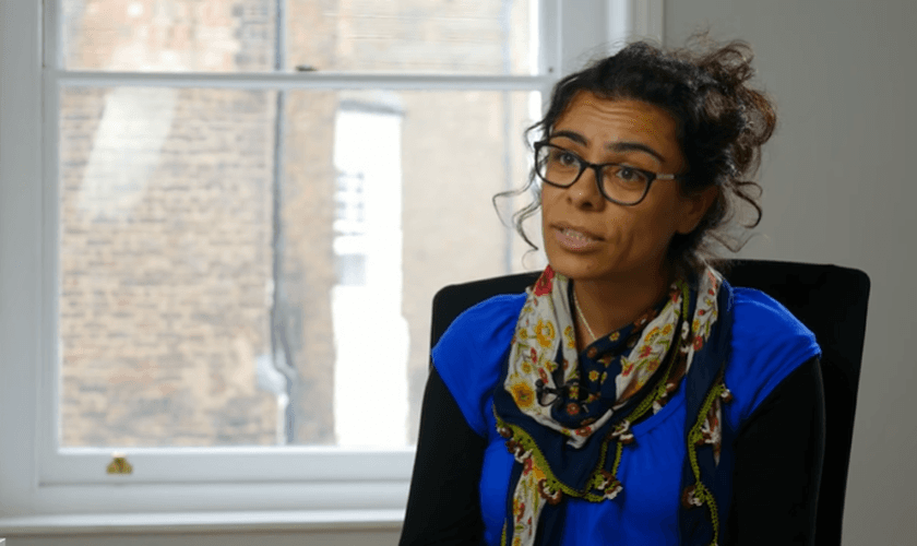 Hatun Tash foi detida por duas vezes no Hyde Park. (Foto: Reprodução/YouTube/Christian Concern).