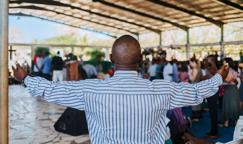 Cristãos em Moçambique. (Foto: Imagem ilustrativa/Facebook/Heidi Baker).