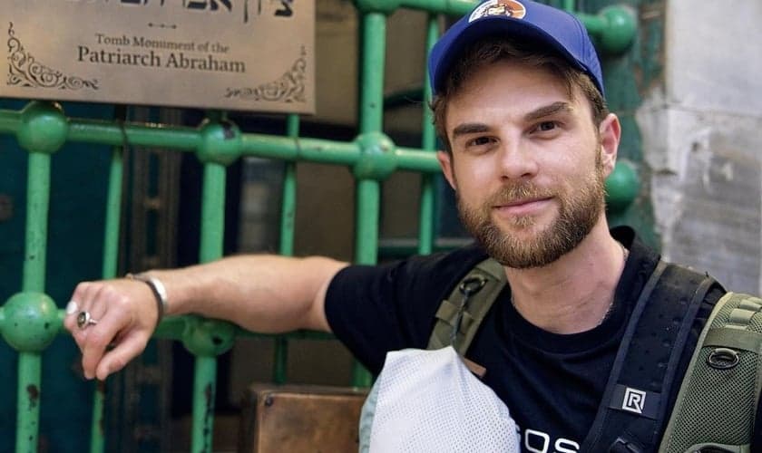 Nathaniel Buzolic está usando sua fama para pregar o Evangelho. (Foto: Instagram/Nathaniel Buzolic).