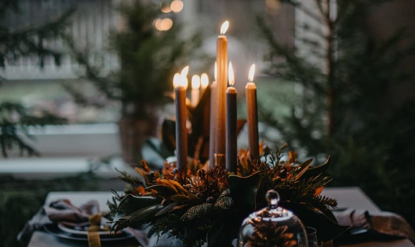 Menorá de Chanucá. (Foto: Anita Austvika/Unsplash)